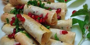 تعرفى على طريقة عمل رولات السمبوسه الجاهزه بالدجاج 2 - جريدة المساء تعرفى على طريقة عمل رولات السمبوسه الجاهزه بالدجاج 1 - جريدة المساء