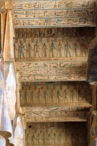 بالصور .. وزير السياحة والآثار يتفقد أعمال الترميم بمعبد دندرة 249 - جريدة المساء