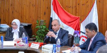 رئيس جامعة الزقازيق يشهد فعاليات المائدة المستديرة لمناقشة إحتياجات ومتطلبات سوق العمل فى ضوء رؤية مصر 2030 1 - جريدة المساء