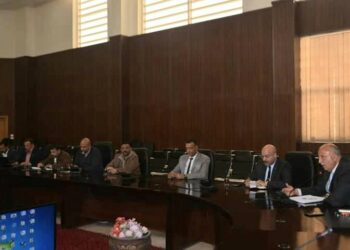 "سكرتير عام البحر الأحمر" يناقش خطة انشاء منطقة حرة بالغردقة 17 - جريدة المساء