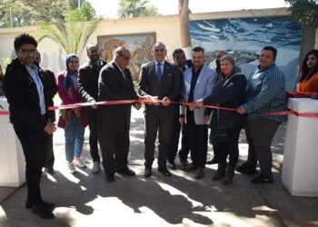 رئيس جامعة الأقصر يفتتح معرض الفن التشكيلي على هامش المؤتمر العلمي السابع لثقافة الشباب والعمال 25 - جريدة المساء