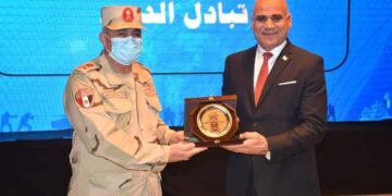 رئيس جامعة الأقصر يشهد فعاليات الندوة التثقيفية السابعة للقوات المسلحة .. صور 1 - جريدة المساء