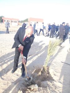 على هامش حضوره اجتماع المجلس الأعلى للجامعات .. رئيس جامعة الأقصر يشهد افتتاح عدد من المنشآت بالوادى الجديد 25 - جريدة المساء