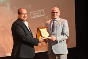 رئيس جامعة الأقصر يشهد حفل ختام المهرجان المسرحي الدولي لشباب الجنوب 20 - جريدة المساء