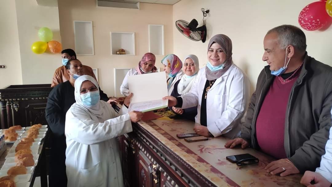 صحه الشرقية: تكريم الأم المثالية بمستشفى فاقوس النموذجى 18 - جريدة المساء