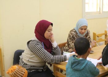 خدمات علاجية مجانية بقافلة جنوب الوادى الطبية بقرية "العمرة" بقنا 22 - جريدة المساء