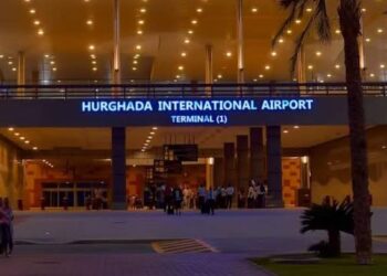 بدء عودة السياح الأوكرانيين العالقين فى مصر إلى دول مجاورة لأوكرانيا 21 - جريدة المساء