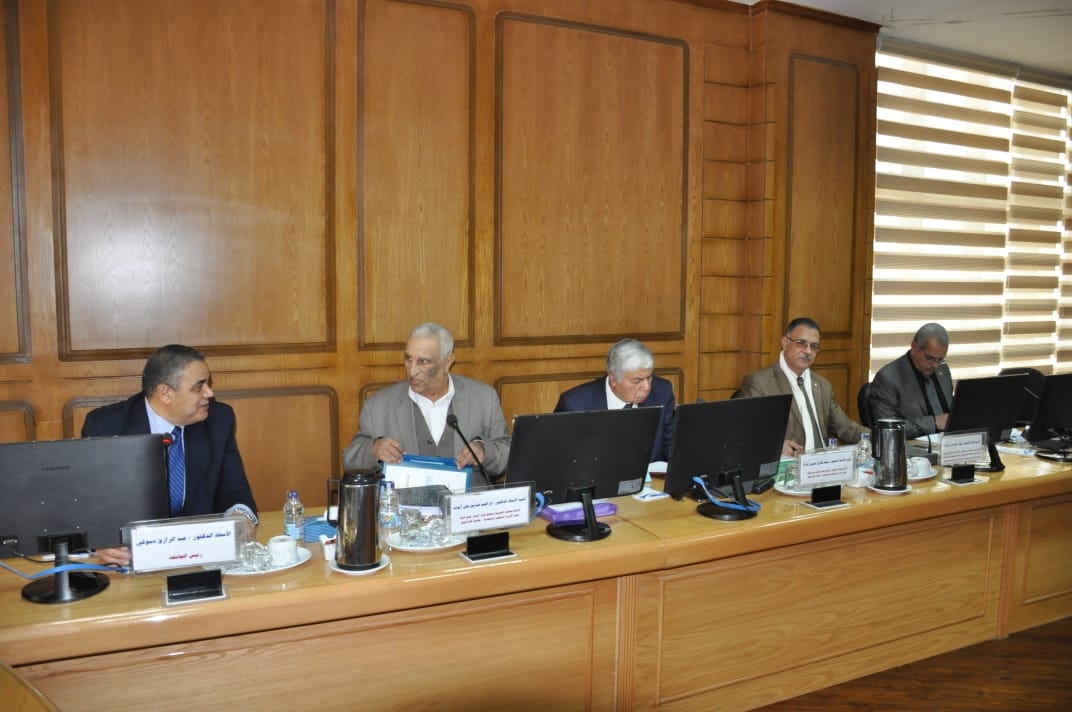 رئيس جامعة كفر الشيخ يترأس لجنة اختيار عميد كلية علوم الثروة السمكية والمصايد 19 - جريدة المساء