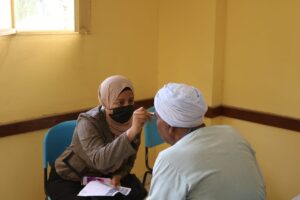 مناظرة 552 حالة مرضية بقافلة جامعة جنوب الوادي إلى عزبة جبريل مركز قفط 27 - جريدة المساء