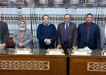 لجنة فحص تظلمات الفصل الدراسى الأول تبدأ عملها بتربية المنيا 31 - جريدة المساء