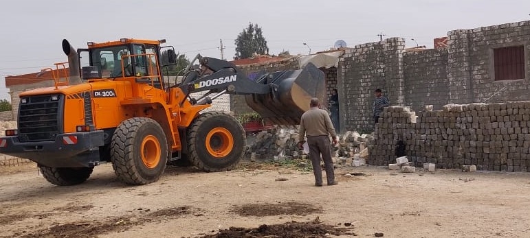 إزالة 240 حالة تعد ضمن المرحلة الثالثة من الموجة 19 لحملات إزالة التعديات ببني سويف  17 - جريدة المساء