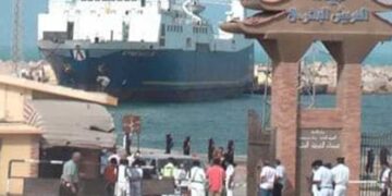 إغلاق ميناء العريش البحرى.. لسوء الأحوال الجوية 1 - جريدة المساء