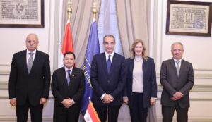 وزير الاتصالات يشهد توقيع اتفاق تعاون لمنح الماجستير فى تحليل الأعمال 20 - جريدة المساء وزير الاتصالات يشهد توقيع اتفاق تعاون لمنح الماجستير فى تحليل الأعمال 19 - جريدة المساء