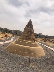 جامعة جنوب الوادى تنظم رحلة إلى "متحف الرمال" بالغردقة فى أولى أنشطة الأسبوع البيئى 39 - جريدة المساء