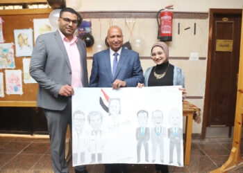 معرض فنى بكلية العلاج الطبيعى ضمن أنشطة الأسبوع البيئي بجامعة جنوب الوادى 34 - جريدة المساء