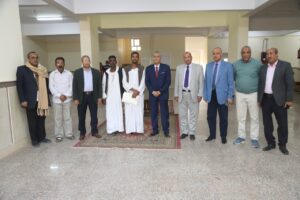 رئيس جامعة جنوب الوادى يتناول وجبة الغذاء مع الوفود المشاركة بالملتقى الفنى التاسع عشر للجامعات المصرية والعربية 24 - جريدة المساء