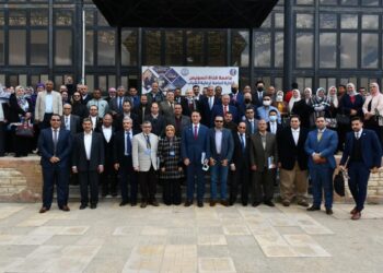 رئيس جامعة القناة: ربط البحث العلمى بسوق العمل لخدمة الشركات الاستثمارية 25 - جريدة المساء