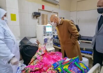 وكيل وزارة الصحة بالشرقية يتفقد سير العمل بمستشفي مشتول السوق المركزي 33 - جريدة المساء