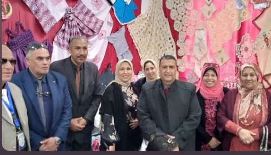 توزيع الجوائز بحفل ختام الأنشطة التربوية بإدارة الشروق بالقاهر 20 - جريدة المساء توزيع الجوائز بحفل ختام الأنشطة التربوية بإدارة الشروق بالقاهر 19 - جريدة المساء