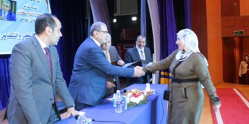 محافظ المنوفية ووزير القوي العاملة يشهدان حفل تسليم 3825 وثيقة تأمين تكافل للعمالة غير المنتظمة .. و 43 عقد عمل لذوى الهمم 1 - جريدة المساء