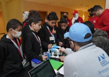 وزير التعليم العالي يطلق مسابقة "اكاديمية البحث العلمي الدولية للروبوتات" بالعلمين الجديدة 23 - جريدة المساء
