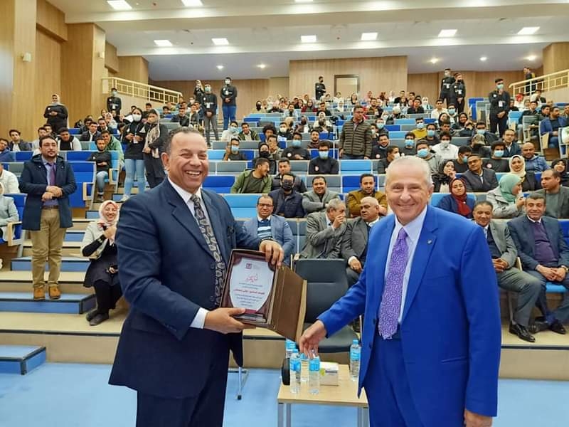 ندوة بجامعة المنصورة الجديدة عن"الثورة الصناعية والمجتمع الذكي" 19 - جريدة المساء