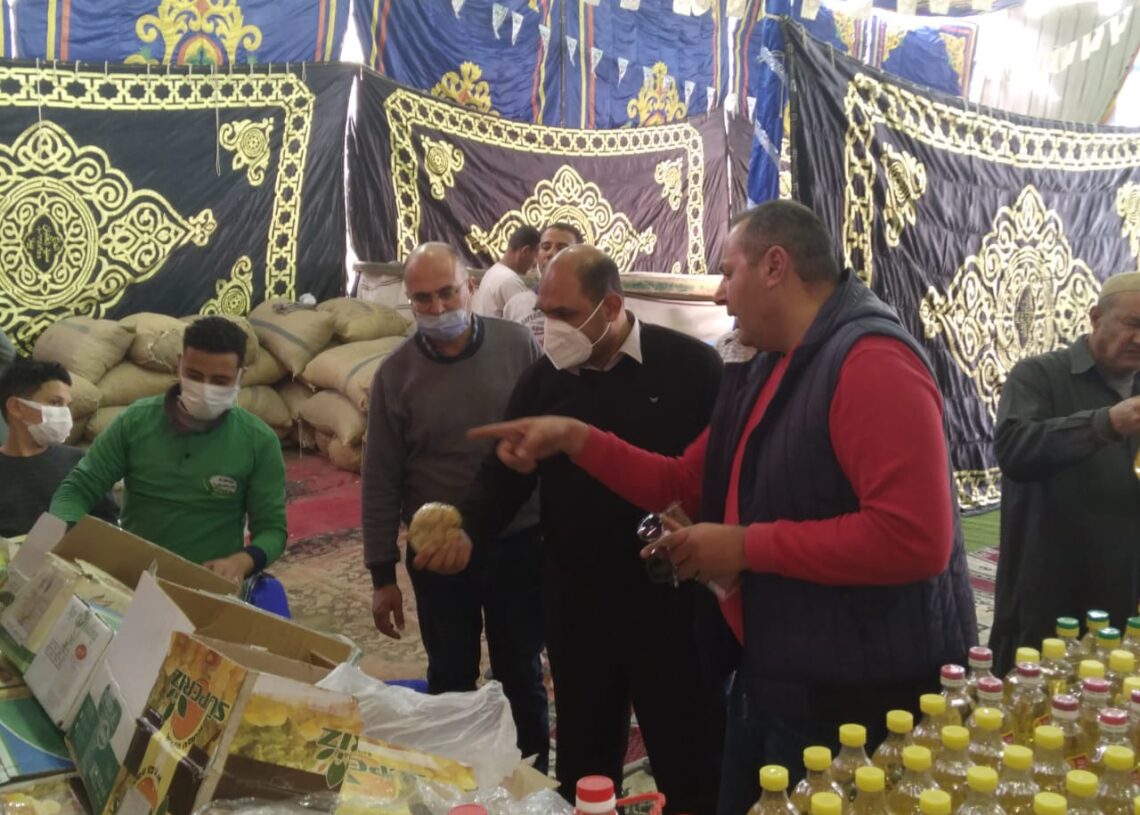 رئيس مدينة بيلا يفتتح معرض «محاربة الغلاء» للسلع الغذائية بأسعار مخفضة 17 - جريدة المساء