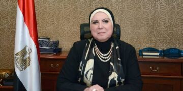 نيفين جامع : الاتفاق على الاجراءات النهائية لمشروع الربط الكهربائي و فتح فروع لبنكى مصر والاهلى بالسعودية 1 - جريدة المساء