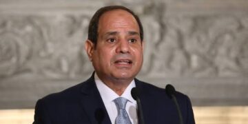 الرئيس السيسي يكرم عددا من الرموز النسائية و الامهات المثاليات 2 - جريدة المساء الرئيس السيسي يكرم عددا من الرموز النسائية و الامهات المثاليات 1 - جريدة المساء