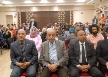 رئيس جامعة أسوان يشهد فاعليات ندوة ""قطار الصعيد للتكنولوجيا" في مركز إبداع مصر الرقمية 15 - جريدة المساء