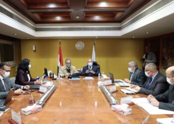 العنانى و"الوزير" يتابعان الموقف التنفيذى لتشجيع سياحة اليخوت في مصر حوافز وتخفيضات لجذب السفن ورفع كفاءة الموانئ السياحية 34 - جريدة المساء