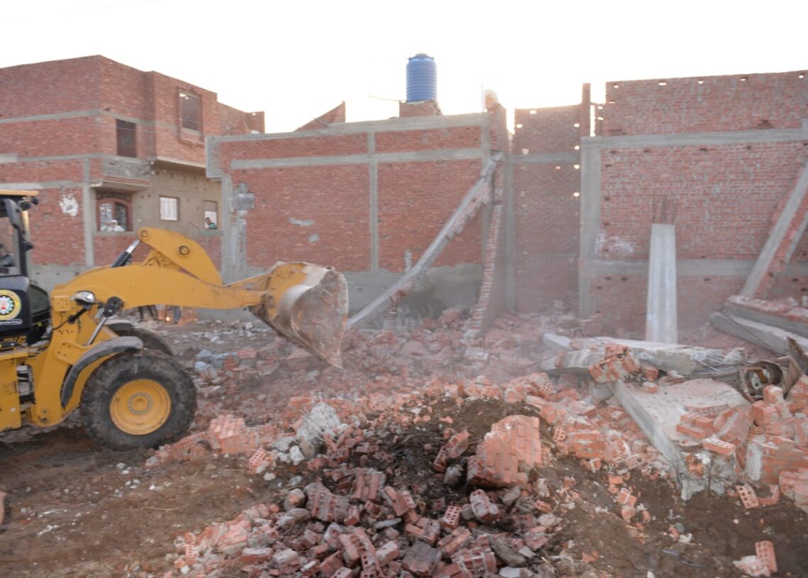 المحافظات مستمرة فى تنفيذ توجيهات القيادة السياسية.. بالحفاظ على الأراضى الزراعية 19 - جريدة المساء