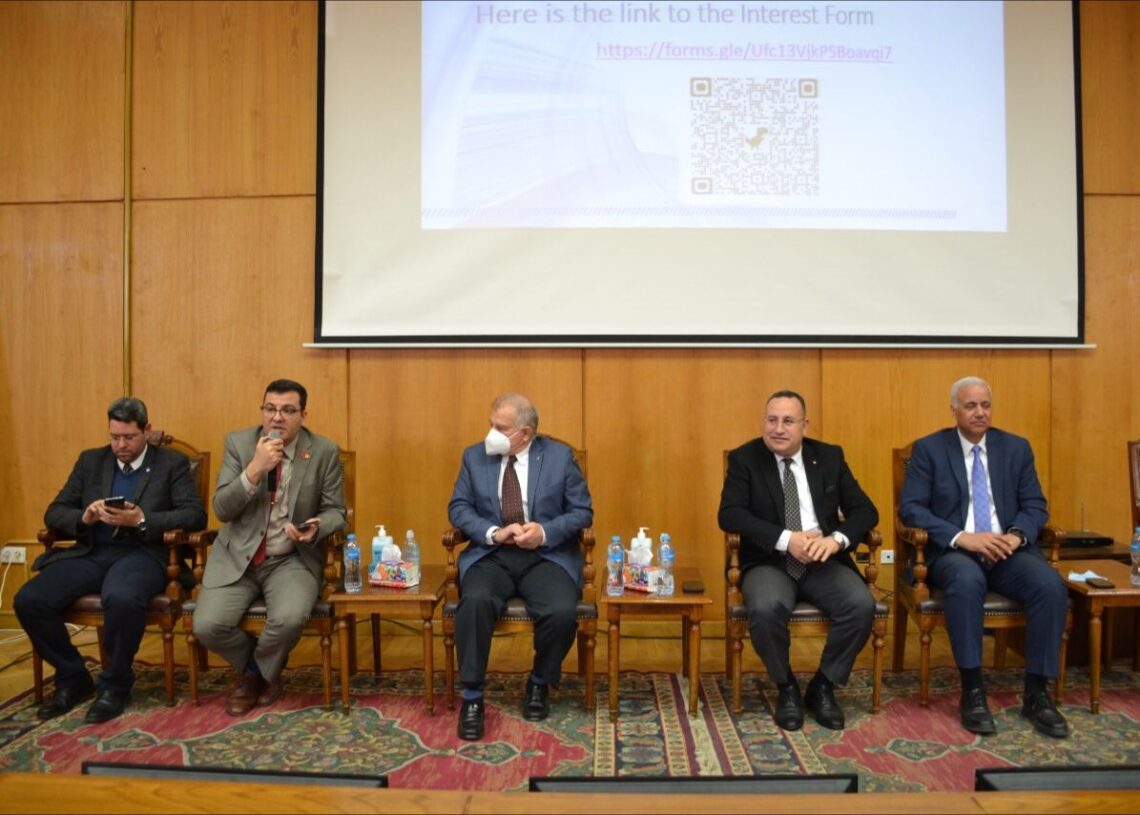 "بالتعاون مع لويفل الأمريكية" .. جامعة الإسكندرية تنظم ندوة تعريفية ببرنامج الدرجة المزدوجة 20 - جريدة المساء "بالتعاون مع لويفل الأمريكية" .. جامعة الإسكندرية تنظم ندوة تعريفية ببرنامج الدرجة المزدوجة 19 - جريدة المساء