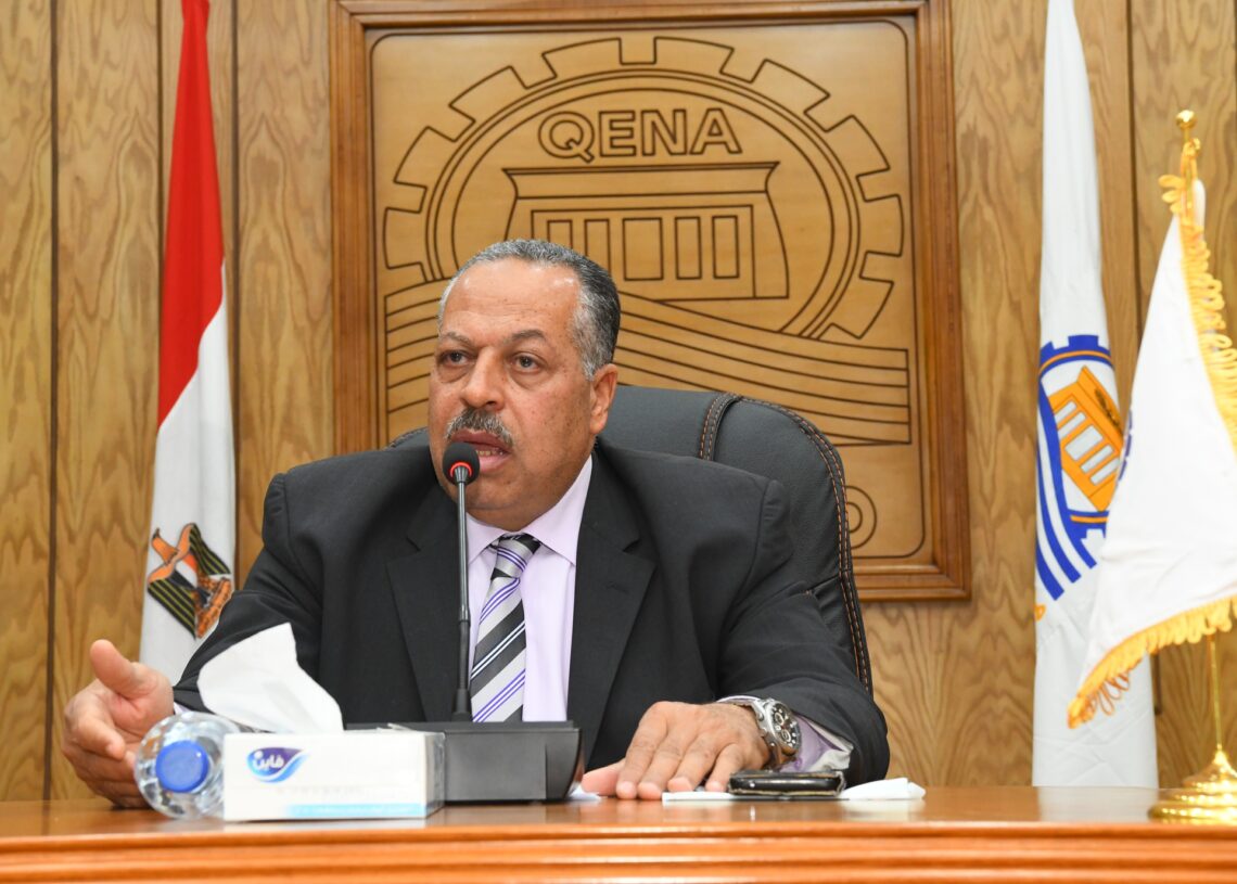 المهندس نبيل الطيبي السكرتير العام لمحافظة قنا