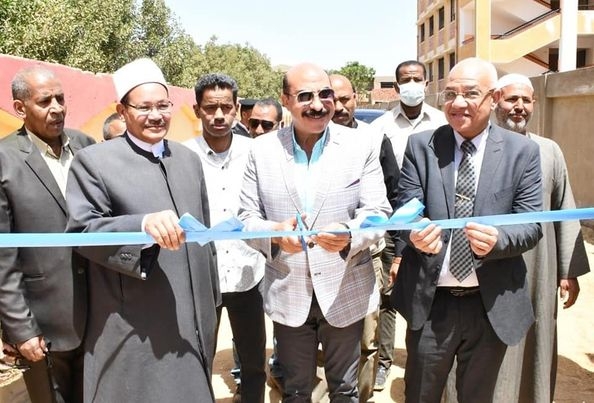 محافظ أسوان يفتتح معهدى الغنيمية الإبتدائية والحاجر الإعدادى بنين بإدفو بتكلفة إجمالية 31.8 مليون جنيه 17 - جريدة المساء