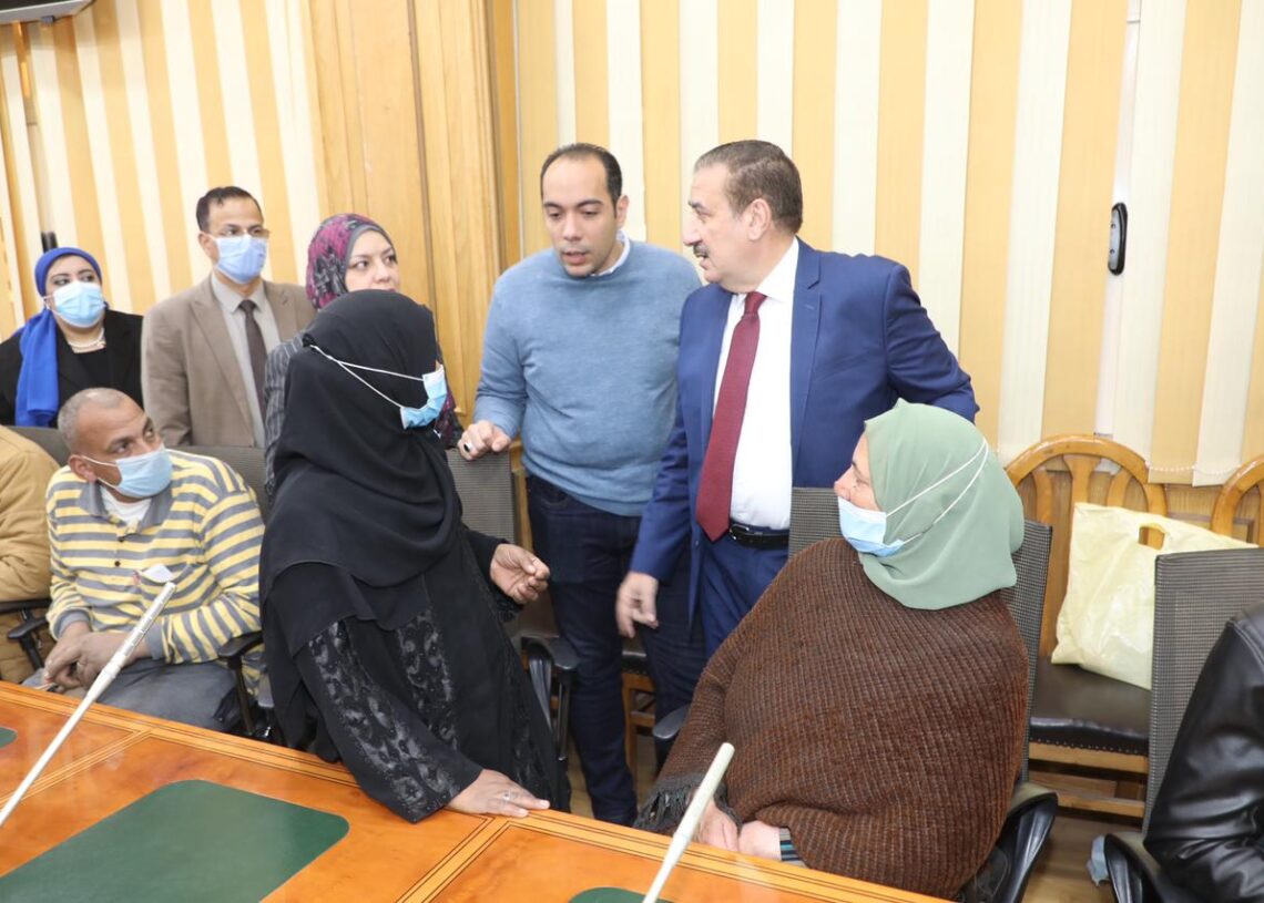 محافظ المنوفية يسلم مساعدات مالية وعينية ل 40 حالة مستحقة.. قبيل شهر رمضان المبارك 20 - جريدة المساء محافظ المنوفية يسلم مساعدات مالية وعينية ل 40 حالة مستحقة.. قبيل شهر رمضان المبارك 19 - جريدة المساء