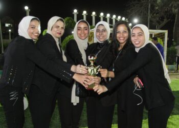 وزيرة التضامن: حملة "أنت أقوى من المخدرات" ساهمت في تحفيز مرضى الإدمان على العلاج.. و8% من المتقدمين للعلاج إناث 23 - جريدة المساء