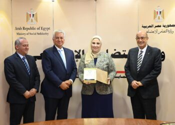 "القباج": فروع بنك ناصر بالجامعات لتطوير الفكر الاستثمارى 27 - جريدة المساء