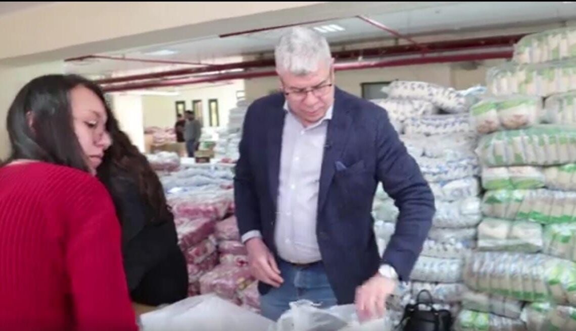 "شوبير" يشارك مصر الخير في تعبئة كراتين حملة رمضان 20 - جريدة المساء "شوبير" يشارك مصر الخير في تعبئة كراتين حملة رمضان 19 - جريدة المساء