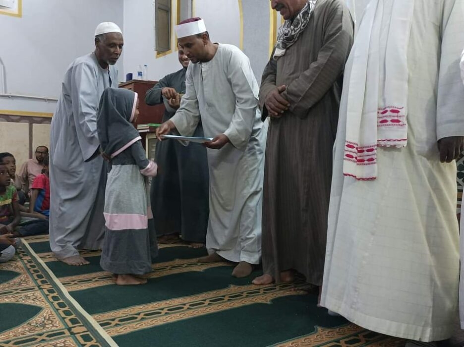 مسابقة حفظ القران الكريم في عنيبة