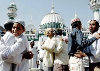 بلدان العالم تحتفل بقدوم عيد الفطر المبارك 21 - جريدة المساء