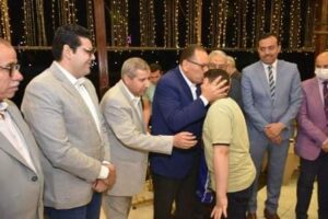 محافظ الشرقية يُشارك طلاب مدارس التربية الخاصة ومديري ووكيلي الإدارات التعليمية حفل إفطار جماعي بنادي الربيع 25 - جريدة المساء