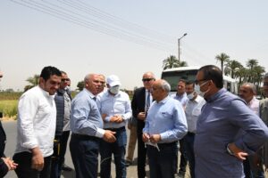 وزير النقل يتفقد مسار القطار الكهربائي السريع "أكتوبر - أسوان" بنطاق محافظة قنا 36 - جريدة المساء وزير النقل يتفقد مسار القطار الكهربائي السريع "أكتوبر - أسوان" بنطاق محافظة قنا 35 - جريدة المساء