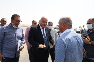 وزير النقل يتفقد مسار القطار الكهربائي السريع "أكتوبر - أسوان" بنطاق محافظة قنا 25 - جريدة المساء