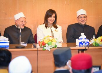 وزيرة الهجرة: الله حامى مصر بآذان المساجد وأجراس الكنائس ودعوات البسطاء 20 - جريدة المساء