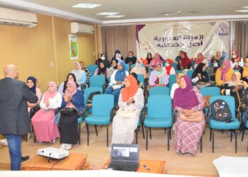 انطلاق حملات طرق الأبواب بمحافظتي قنا والأقصر للتوعية بمحاضر الهجرة غير الشرعية   34 - جريدة المساء