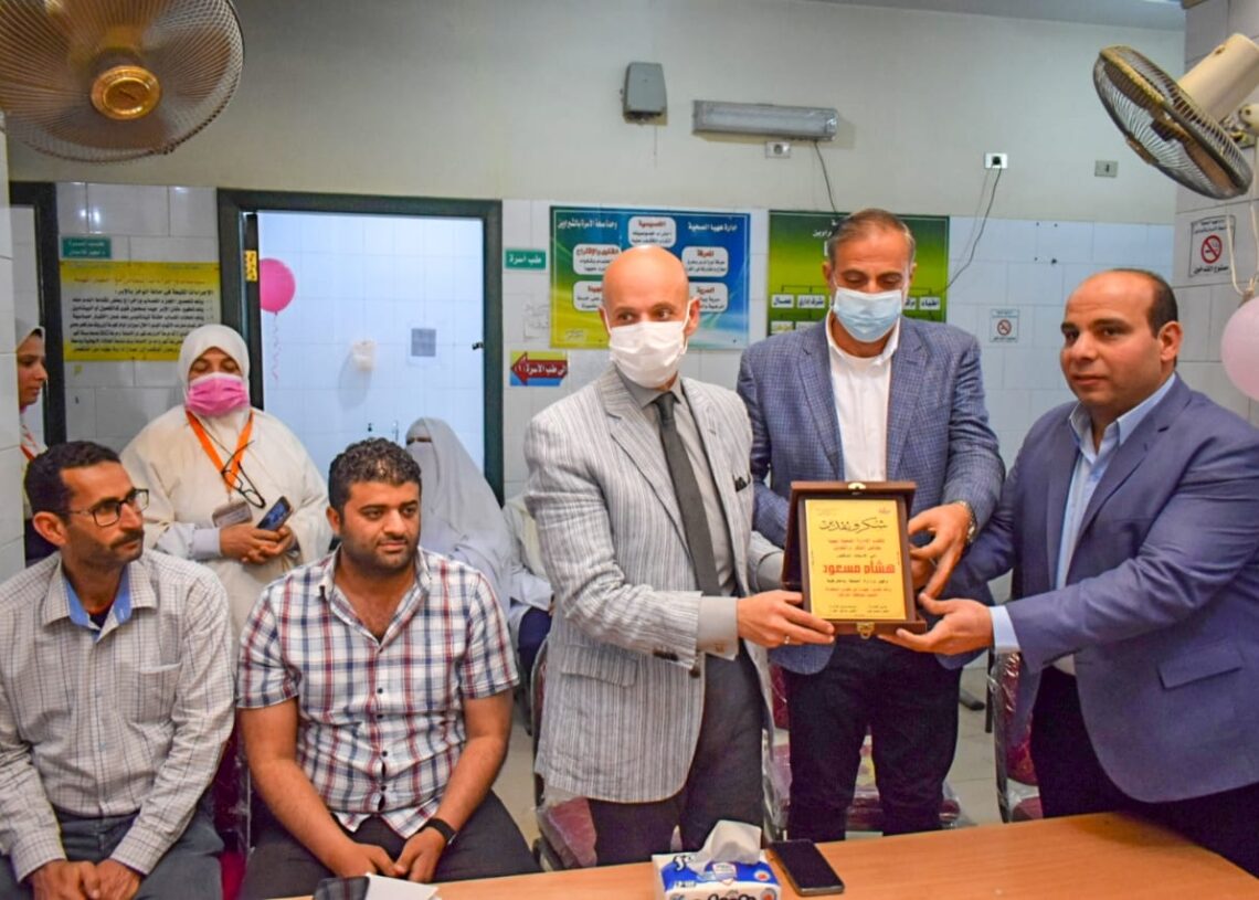 وكيل وزارة الصحة بالشرقية يفتتح عيادة الأسنان بالشبراوين 17 - جريدة المساء