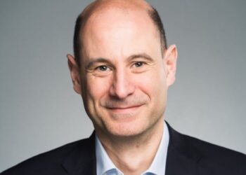 "عين شمس" أول جامعة حكومية في مصر تشارك منصة  "كورسيرا" لتدريب وتأهيل الطلاب ودعمهم لمواكبة احتياجات سوق العمل  15 - جريدة المساء