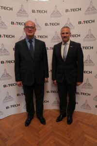 برامج مهنية وتدريبية وتعليمية من "بي تك" لطلاب جامعة شمس 24 - جريدة المساء برامج مهنية وتدريبية وتعليمية من "بي تك" لطلاب جامعة شمس 23 - جريدة المساء