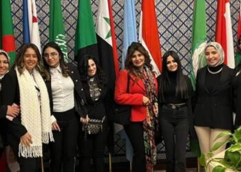 الطالبة ندي المنسي تشدو للوطن في الجامعة العربية 21 - جريدة المساء